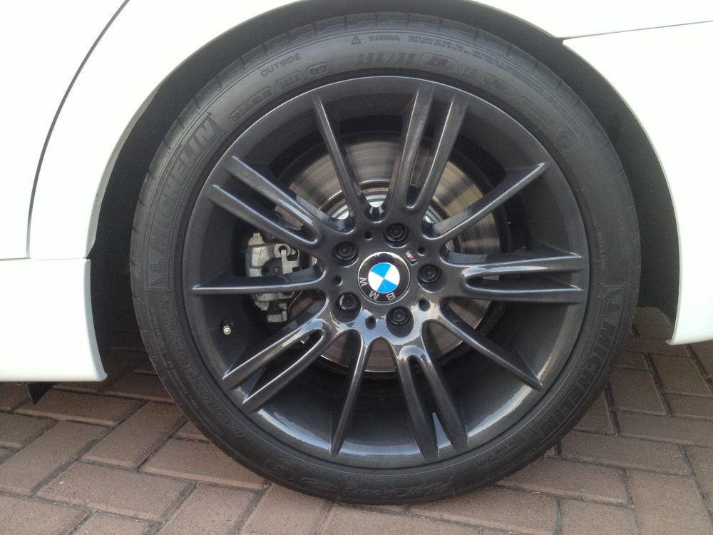 BMW 335I IMAGE 8